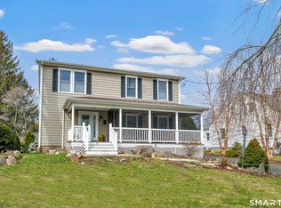 8 Koger Road, Trumbull, CT 06611