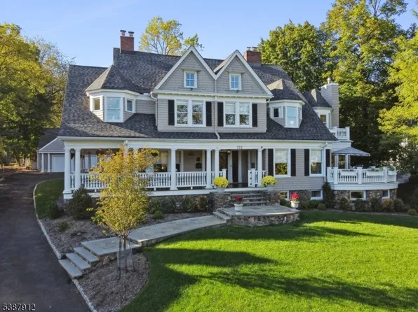 372 Up Mountain Avenue, Montclair Twp., NJ 07043