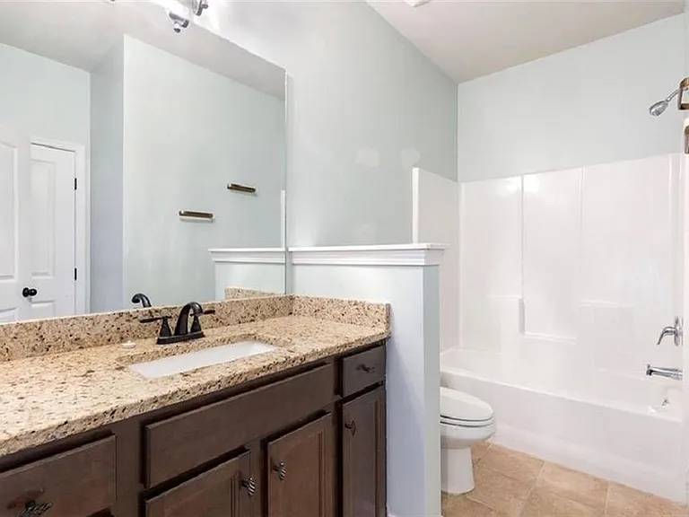 2727 Cove View Ct — Photo 10