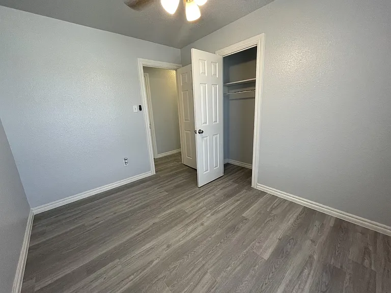 1103 NW Carroll Dr #3 — Photo 10