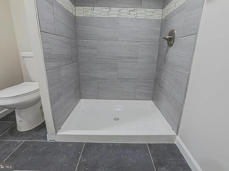 6512 Golden Ring Rd — Photo 35