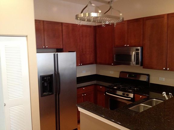 3rd image of 922 N Crosby St #C