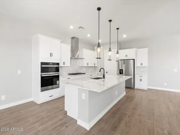 17665 W COLLEGE Drive, Goodyear, AZ 85395