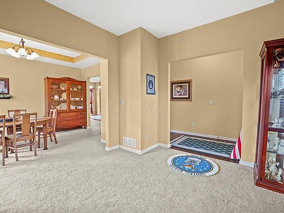 4th image of 130 Mannaseh Dr E