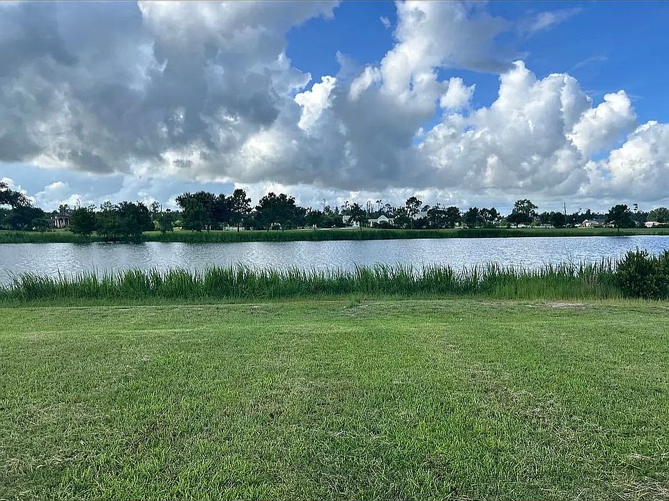 1st image of 3961 Palmetto Dr