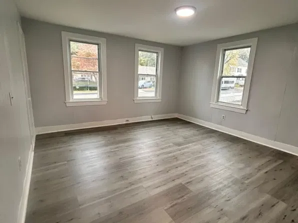 40 Cross Street, 40 Cross St #1L, Southbridge, MA 01550