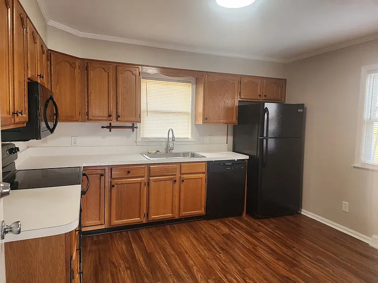 920 Wesleyan Park Dr — Photo 4