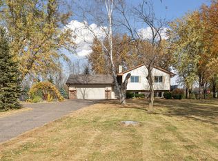 812 Glover Rd, River Falls, WI 54022