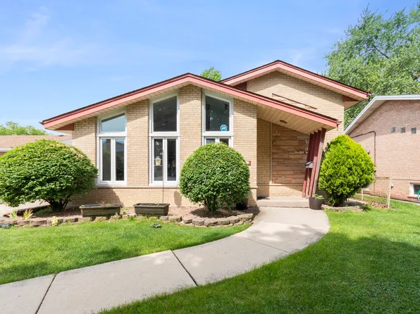 7938 Parkside Ave, Burbank, IL 60459