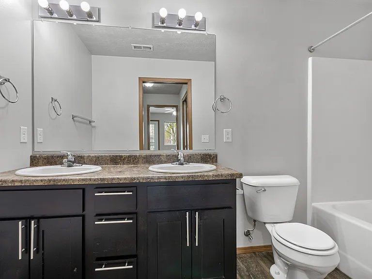 100 S Augusta Pl — Photo 19