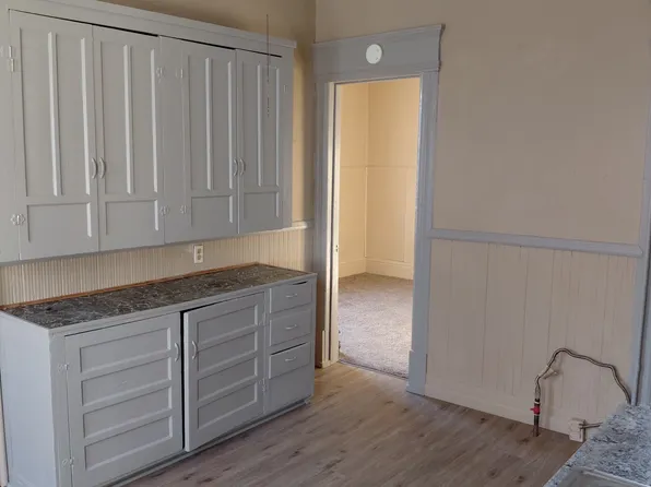 187 Bleecker St APT 2, Gloversville, NY 12078