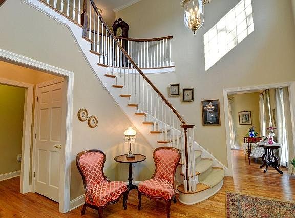 Grand foyer