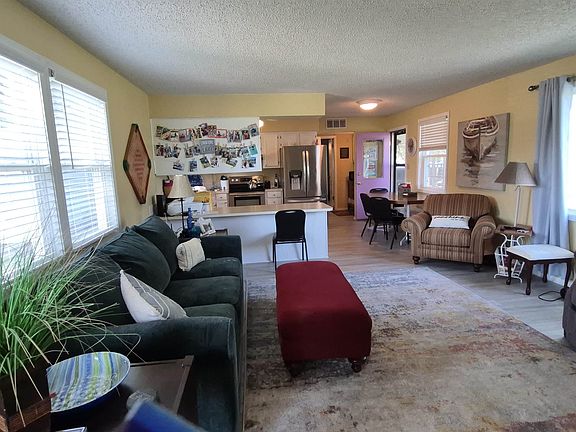 3rd image of 30 Eureka Lake Rd