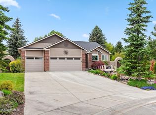 5849 N Toulon Dr, Coeur D Alene, ID 83815