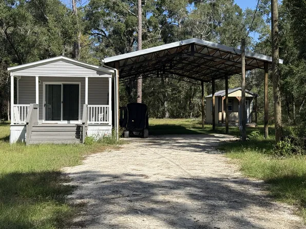 261 NE 543rd Ave, Old Town, FL 32680