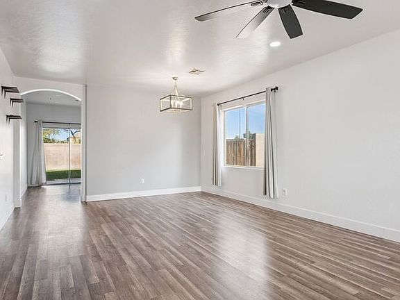 5th image of 10614 E Olla Ave