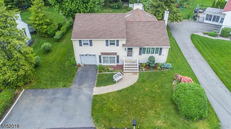 1st image of 36 Woodland Ave