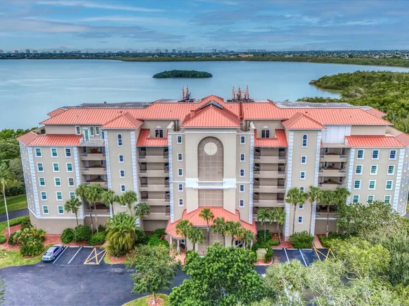 133 Vintage Bay Dr #A15, Marco Island, FL 34145