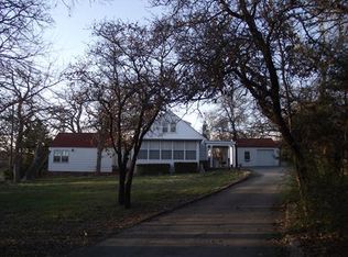 5201 E Mountain View Cir, Edmond, OK 73034