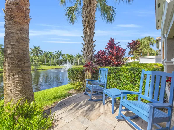 5018 S Astor Circle, Delray Beach, FL 33484