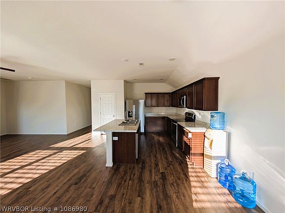 5th image of 8222 Regency Way