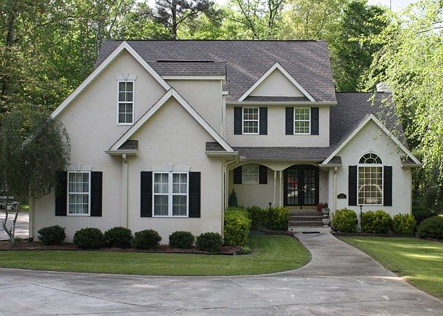 1st image of 121 Barefield Dr