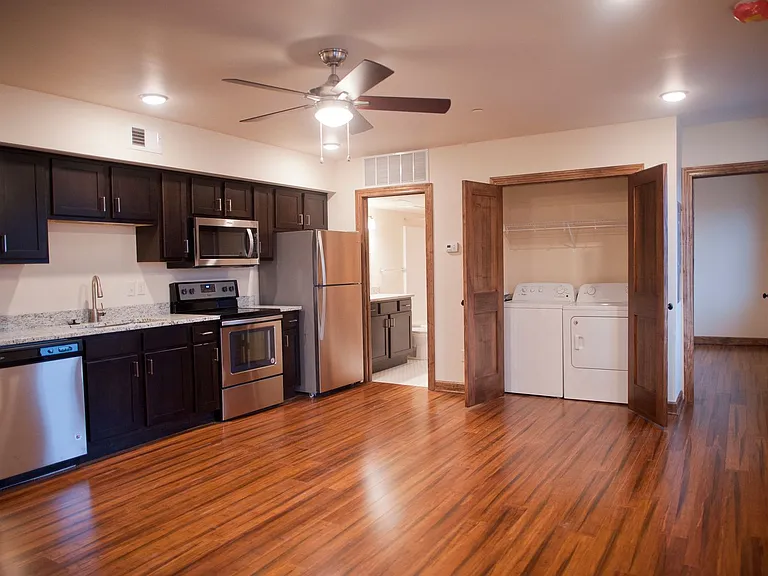 Beverly Lofts — Photo 12