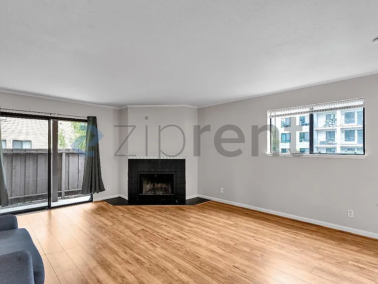 99 Cleaveland Rd #25 — Photo 3