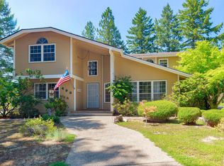498 Becklin Dr, Merlin, OR 97532