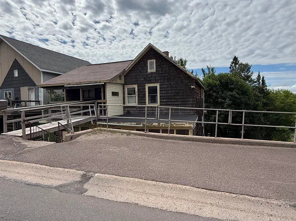 406 N Lincoln Dr, Hancock, MI 49930