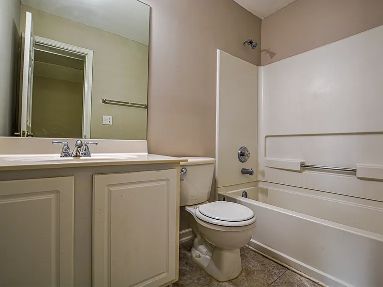 2716 Ashleigh Ln — Photo 26