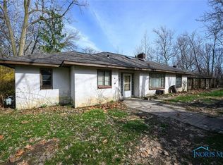 1243 N Genoa Clay Center Rd, Genoa, OH 43430