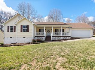 7507 Bartonshire Ct, Oak Ridge, NC 27310