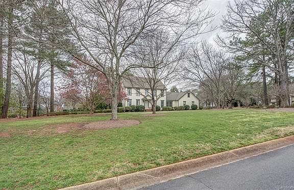 3rd image of 1401 Heatherloch Dr
