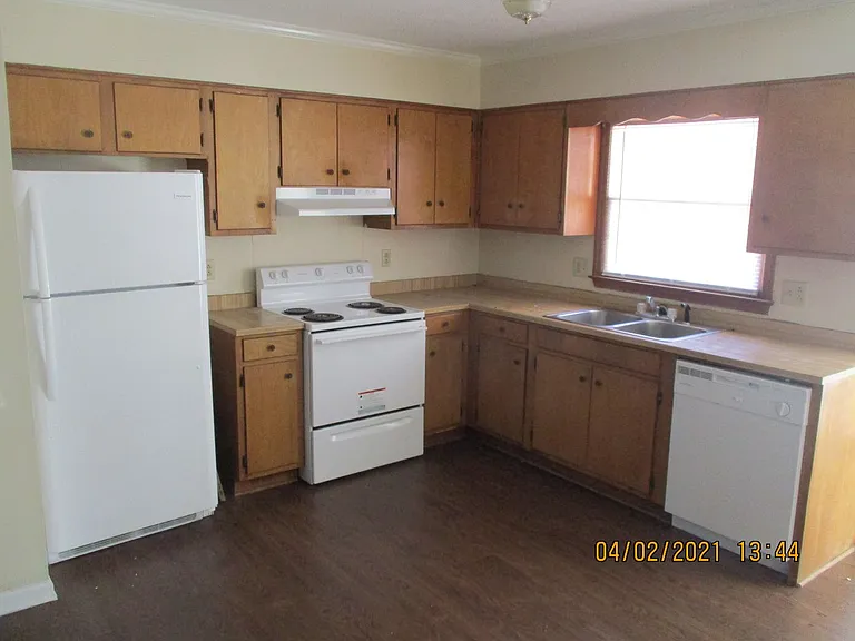 2808A Falcon Ln — Photo 2