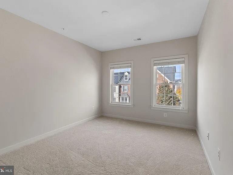 5313 Stream Bank Ln — Photo 28