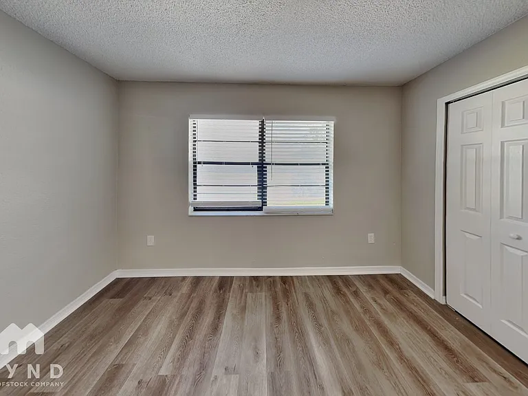 10327 Lansfield St — Photo 13
