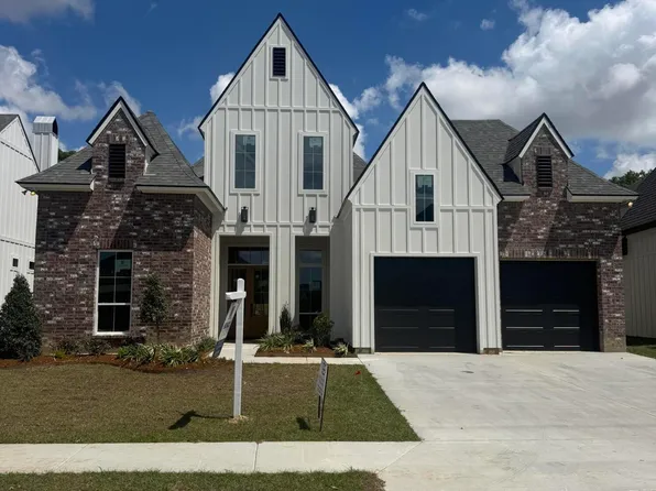 110 Cape Town Ave, Youngsville, LA 70592