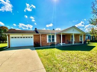 609 Morning Glory Ln, Connersville, IN 47331