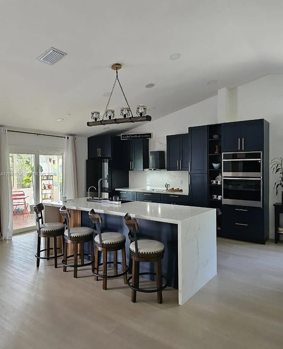 Crestwood Unit 1 Pl 4 — Photo 1