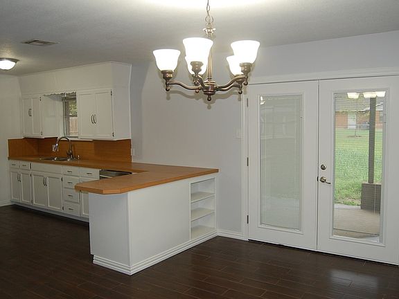 4th image of 103 Oakland Dr