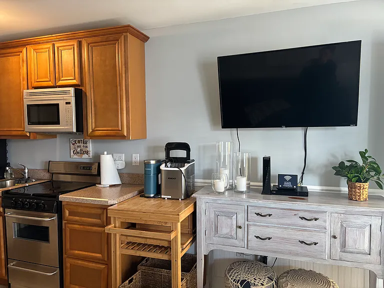 7100 Seaview Ave #105 — Photo 6