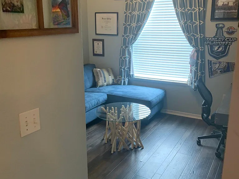 Second bedroom