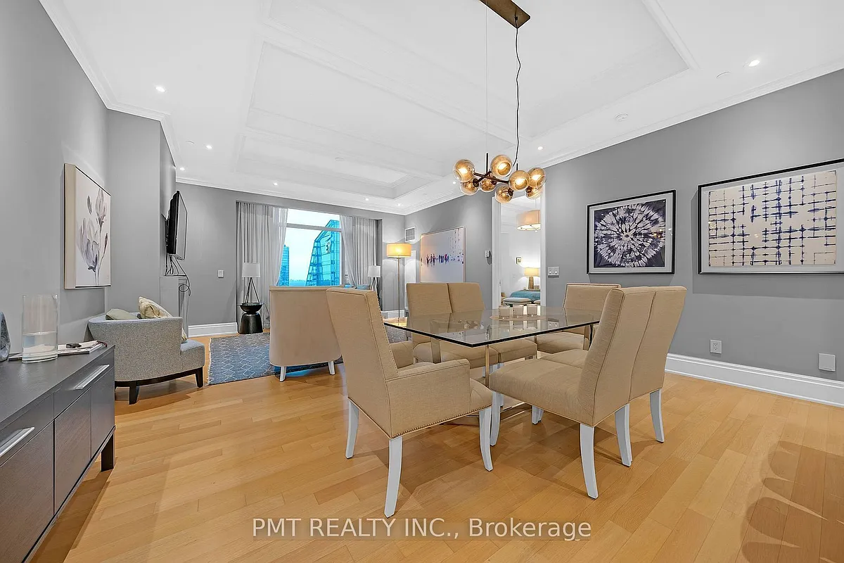 Building Photo - 311 Bay St #4106