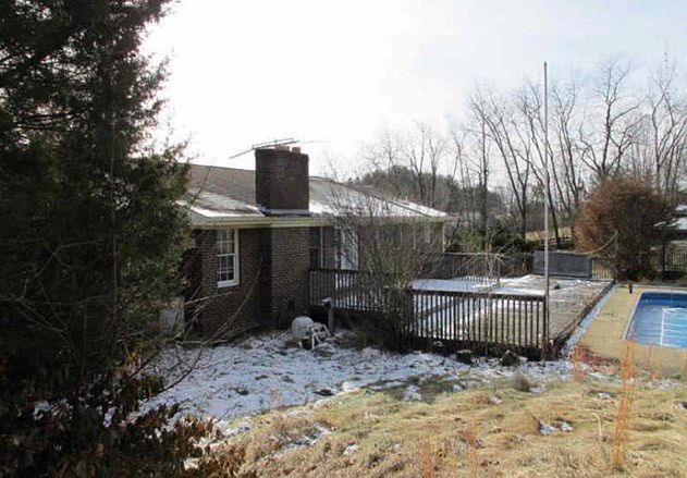 1st image of 799 Barclay Dr