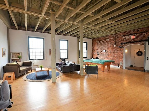 4th image of 200 Lincoln Ave #311