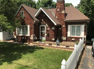 2934 Forest Dr, Alton, IL 62002