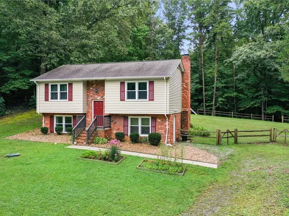 13677 Newtown Rd, Newtown, VA 23126