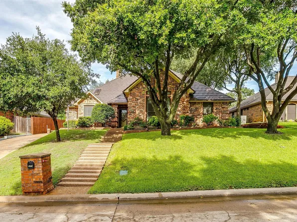 3201 Evan Dr, Hurst, TX 76054