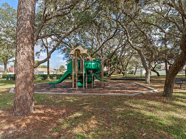 1651 Oak Hill Trl — Photo 27